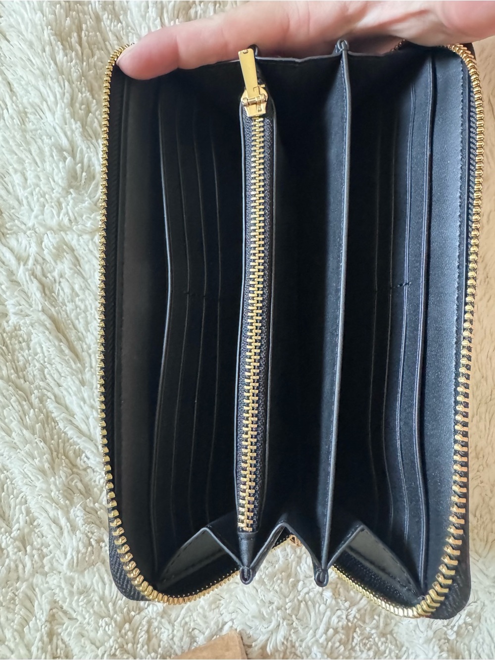 Coach Signature Long Zip Around Wallet NWT - Picture 9 of 11